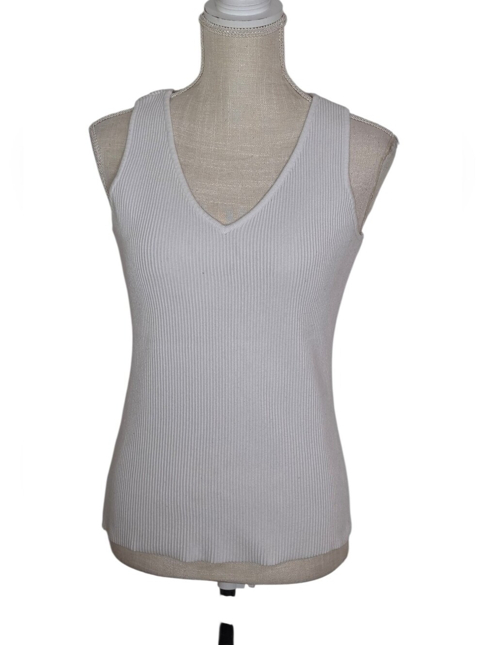 INC Vintage White Ribbed Sweater V Neck Vest Sleeveless Top